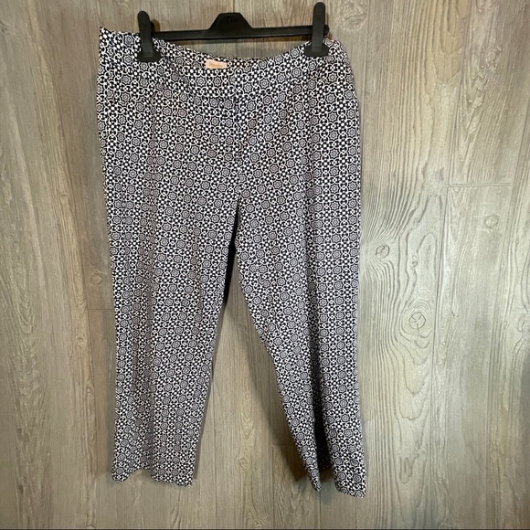 laundry by Shelli Segal Navy Patterned Capri Pants Size 10 - Picture 1 of 5